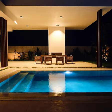 Ashta / Minimal Vila Fethiye